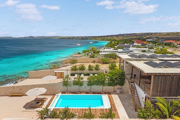 Oceanfront villa with private pool