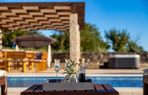 Outdoor dining - Villa Oliveto Smilcic (Smilcic)