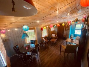 Dining - Kellerman’s at Villager-Pool, Resort Dock (Somerset)