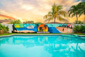 Pool - +20 Cozy House/heated Pool/basketball/pool Table/kids Playground/bbq (Miami)