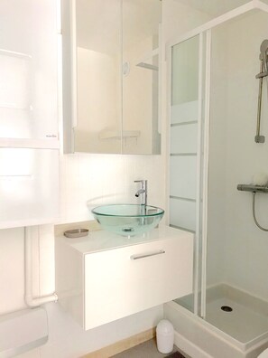 Towels, soap, toilet paper