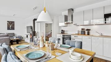 Kühlschrank, Herdplatte, Geschirrspüler