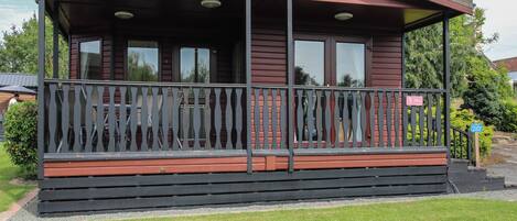 Mökki | Yksityiskohta ulkoa