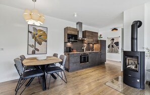 Kühlschrank, Herdplatte, Geschirrspüler
