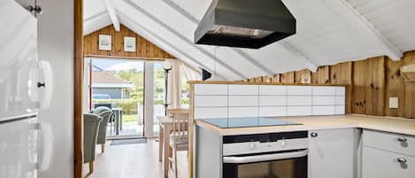 Geladeira, fogão, cooktop, lava-louças