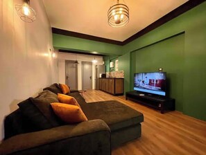 Living area - Industrial 1-bedroom apartment in Zamalek (Zamalek)
