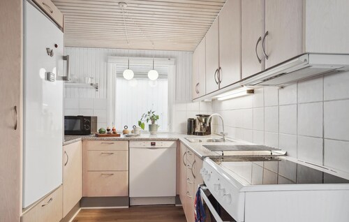 3 bedroom nice home in Hals