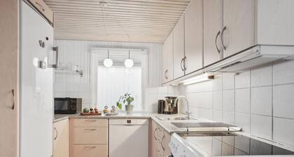 3 bedroom nice home in Hals