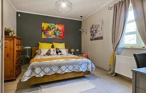 4 Schlafzimmer, Reisekinderbett, kostenloses WLAN, Bettwäsche