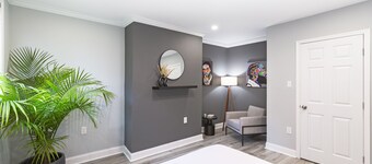 Modern Apartment near ft Gregg-Addams and VSU