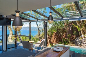 Signatur-suite | Opholdsområde | 50-tommers smart-tv med satellitkanaler, Netflix, gulvvarme