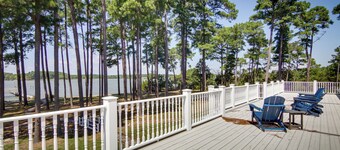 Waterfront Cambridge Gem w/ Hot Tub, Pool & Dock!