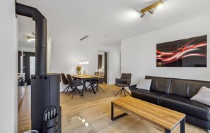 Smart-TV og peis