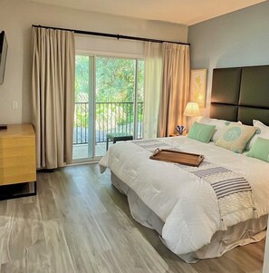 2 bedrooms, in-room safe, desk, iron/ironing board - Escape! Top Resort Townhome, a few minutes from Disney and other attractions! (Kissimmee)