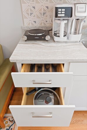 Microwave, toaster, blender