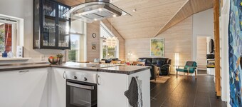 Nice home in Glesborg with WiFi