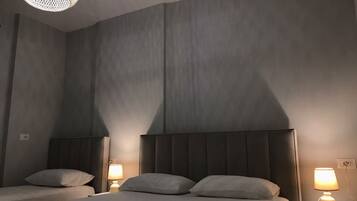 2 bedrooms, iron/ironing board, WiFi, bed sheets