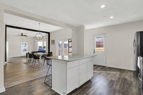 Beautiful 3500 SqFt Villa in Fountain Sq