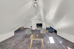 Signature Villa | Living area