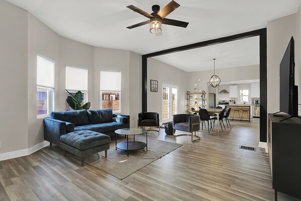 Signature Villa | Living area