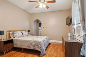 2 soverom, strykejern/-brett, wi-fi og sengetøy