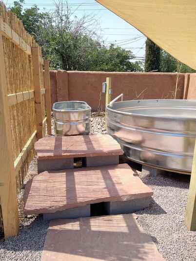 Casita De Agua Encanto, 
Natural Hot Mineral Spring Property 