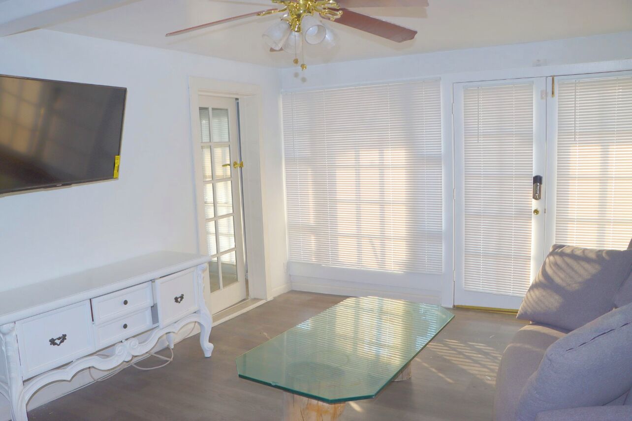 Mountain View Studio - Hemet, CA