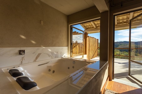 Bañera y ducha independientes, bañera de hidromasaje