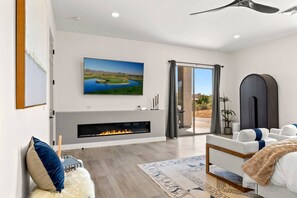 TV, fireplace - Desert Lux Escape | Heated Pool | Spa | Golf (Scottsdale)