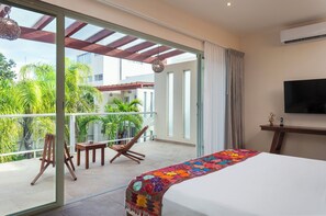 10 slaapkamers, een strijkplank/strijkijzer, reisbedje, gratis wifi