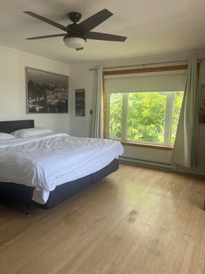 3 habitaciones, tabla de planchar con plancha y wifi gratis 