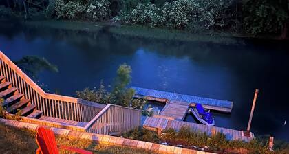 Bord de L'eau Rivière Saumon