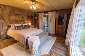 2 Schlafzimmer, Schreibtisch, Bügeleisen/Bügelbrett, WLAN