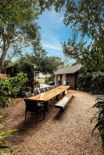 Charming waterfront studio/sleeps 4/pet friendly