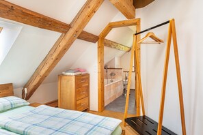 2 chambres, fer et planche Ă repasser, Wi-Fi gratuit, draps fournis