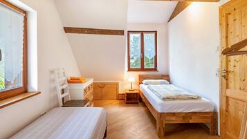 2 Schlafzimmer, Bügeleisen/Bügelbrett, kostenloses WLAN, Bettwäsche