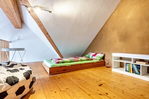1 chambre, fer et planche à repasser, Wi-Fi gratuit, draps fournis