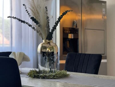 Apartment Fewo Lago di Costanza 2 with Private Garden, Lounge & Balcony