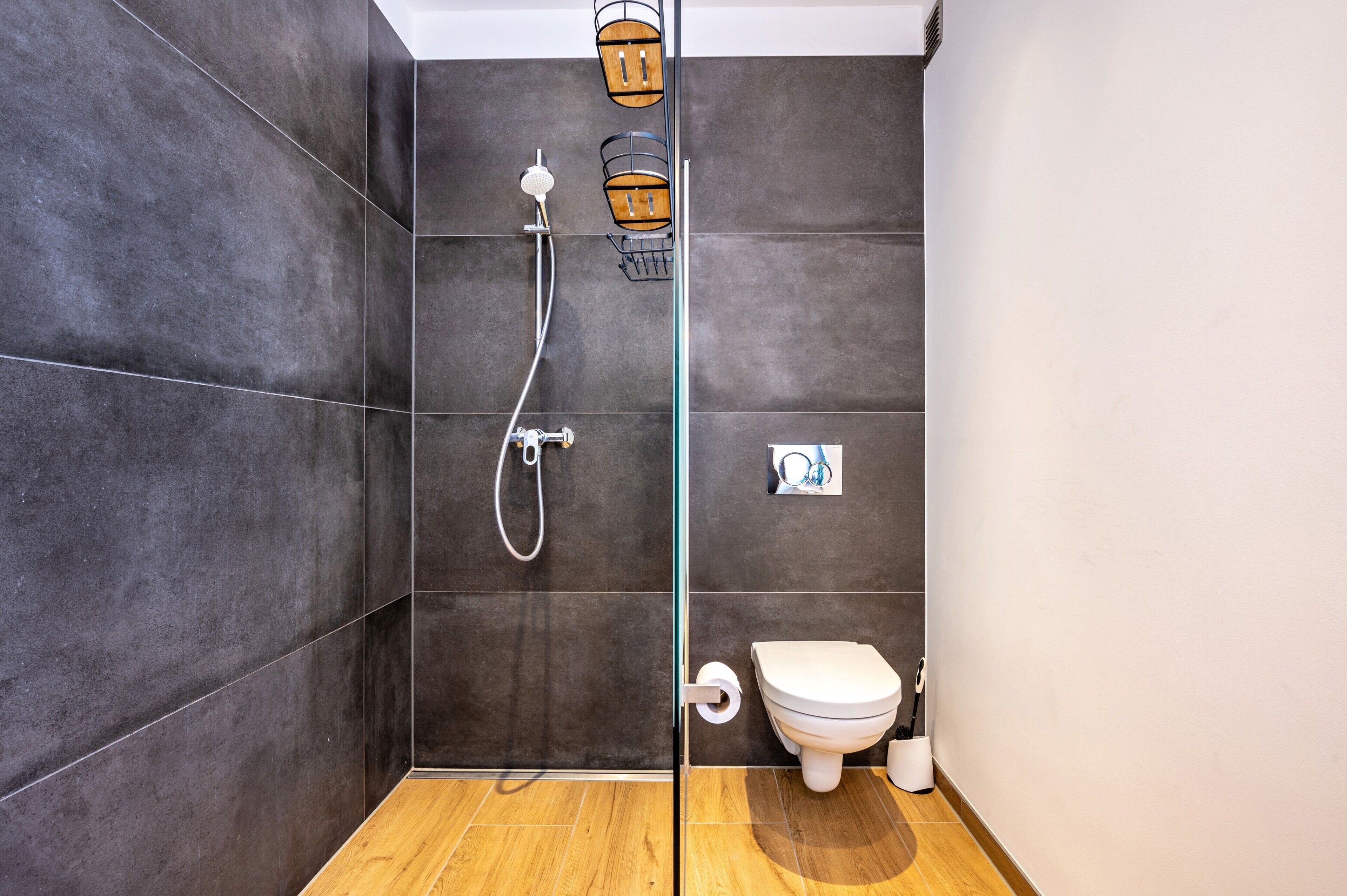 Douche, serviettes fournies