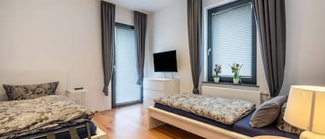 3 bedrooms, free WiFi, bed sheets