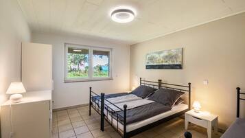 1 bedroom, free WiFi, bed sheets, wheelchair access