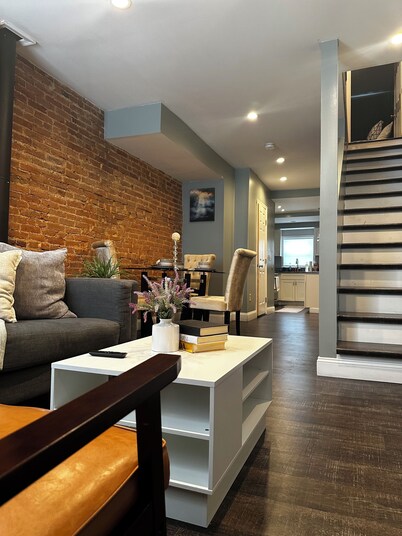 Cozy 2BR Retreat with Free Parking & Prime Location