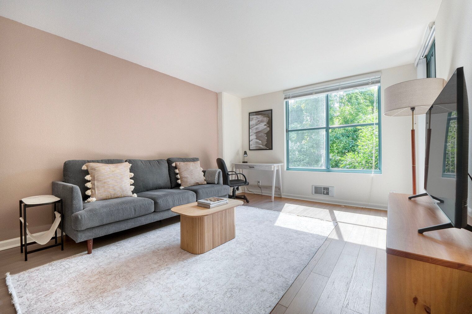 Gorgeous South Beach 1BR w/ Pool & Gym, nr AT&T Park, by Blueground