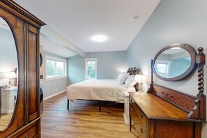 2 室のベッドルーム、アイロン / アイロン台、インターネット、ベッドシーツ