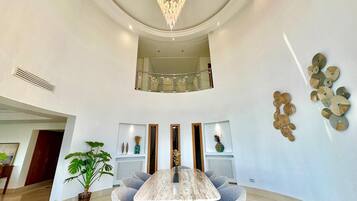 House | 5 bedrooms