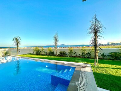 Omnya Carthage Frontsea Luxury Villa