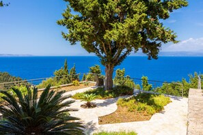 House | 5 bedrooms - Villa Ariadne in Apergatika (Paxos)