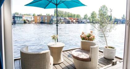 The New Lake - Boathouse