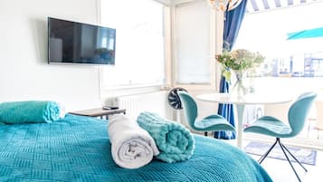 1 bedroom, iron/ironing board, WiFi, bed sheets
