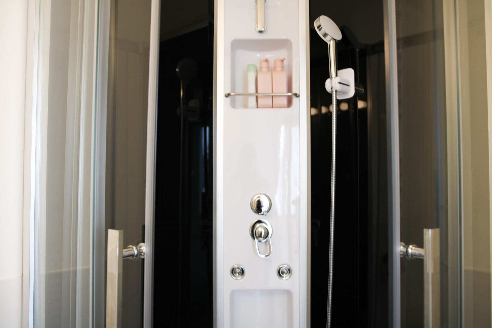 Een douche, een haardroger